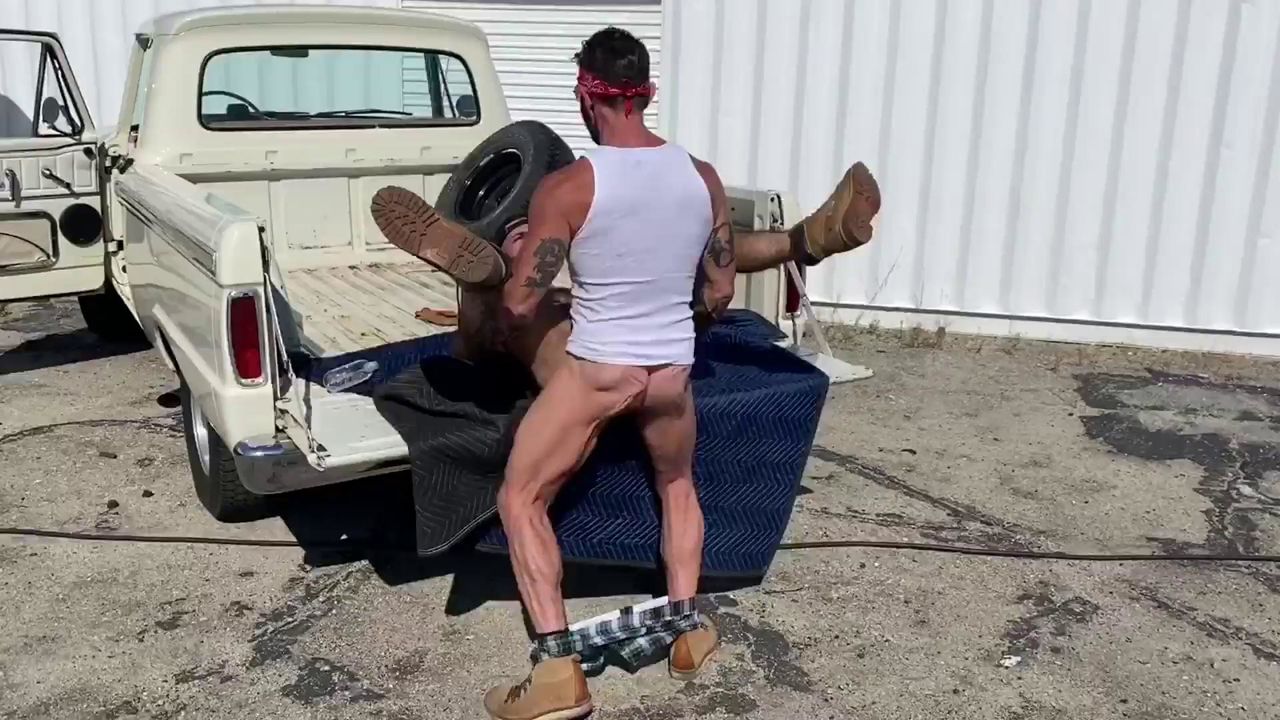 Pickup Truck-N-Fuck