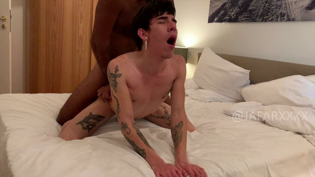 Final Part.. Playing with Roman Capellini Hole, Fingering Him & Eating Him Out