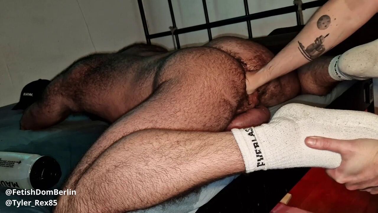 Lucio Davoli Fists Muscle Bear Tyler Rex