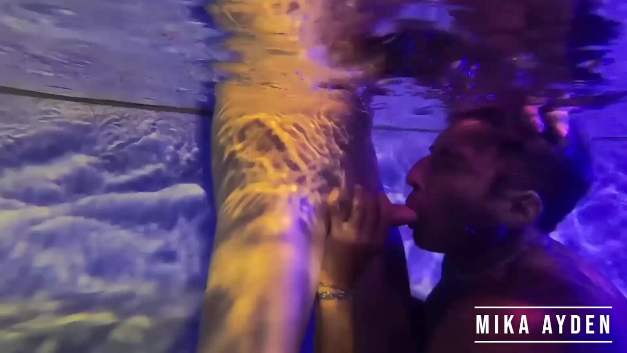 Underwater 4Some : Midnight Bath (with My French Friends) - Mika Ayden