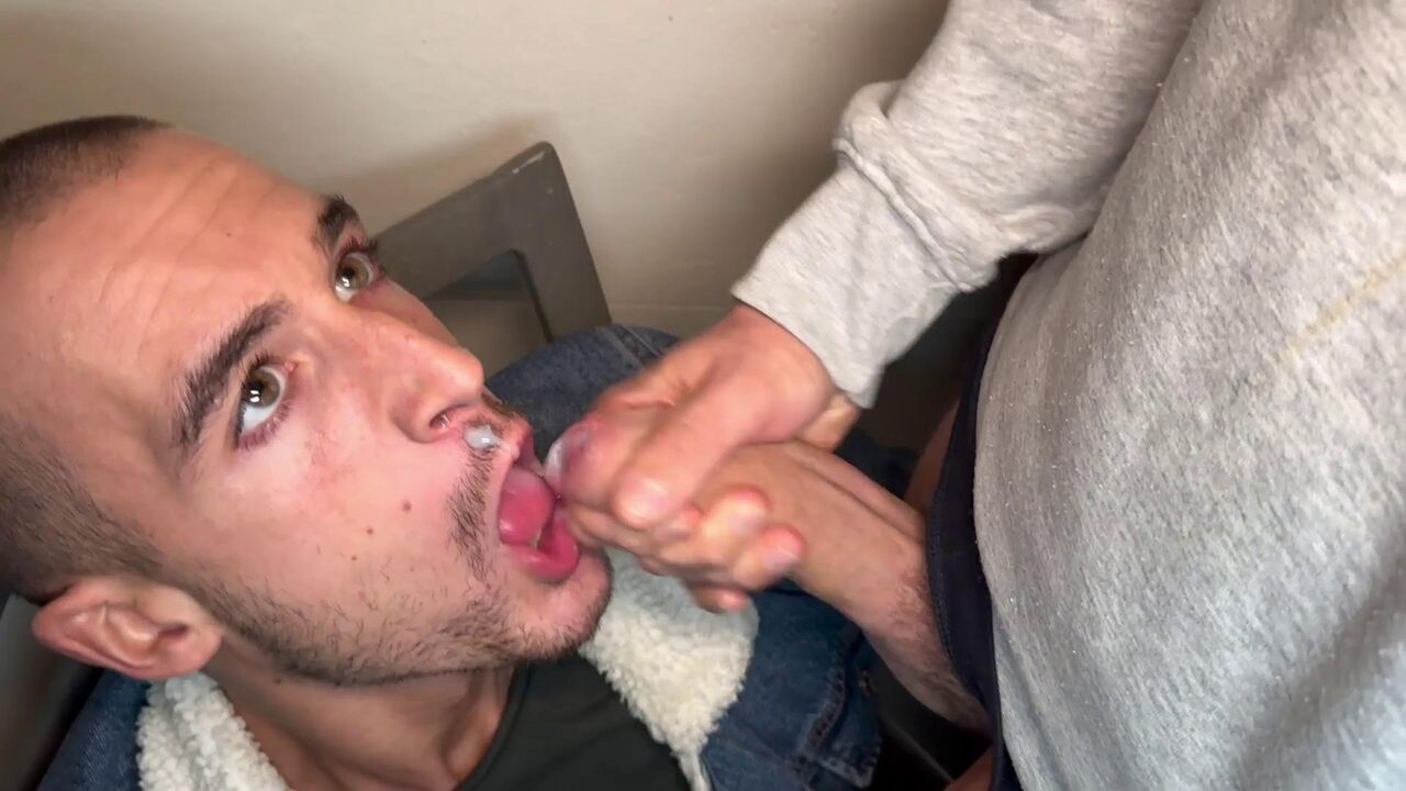 Masturbation Between Colleagues